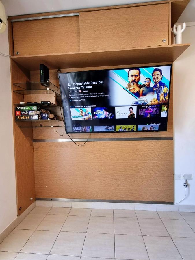 Moderno Departamento céntrico a tres cuadras de la peatonal y una del Hospital de niños Paraná Esterno foto